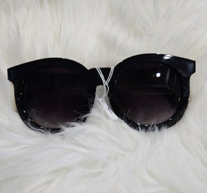 Round Sunglasses w/ gold trim
