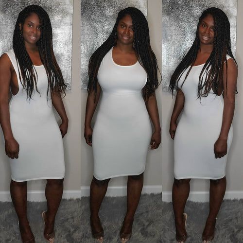 Side Scoop Dress-White