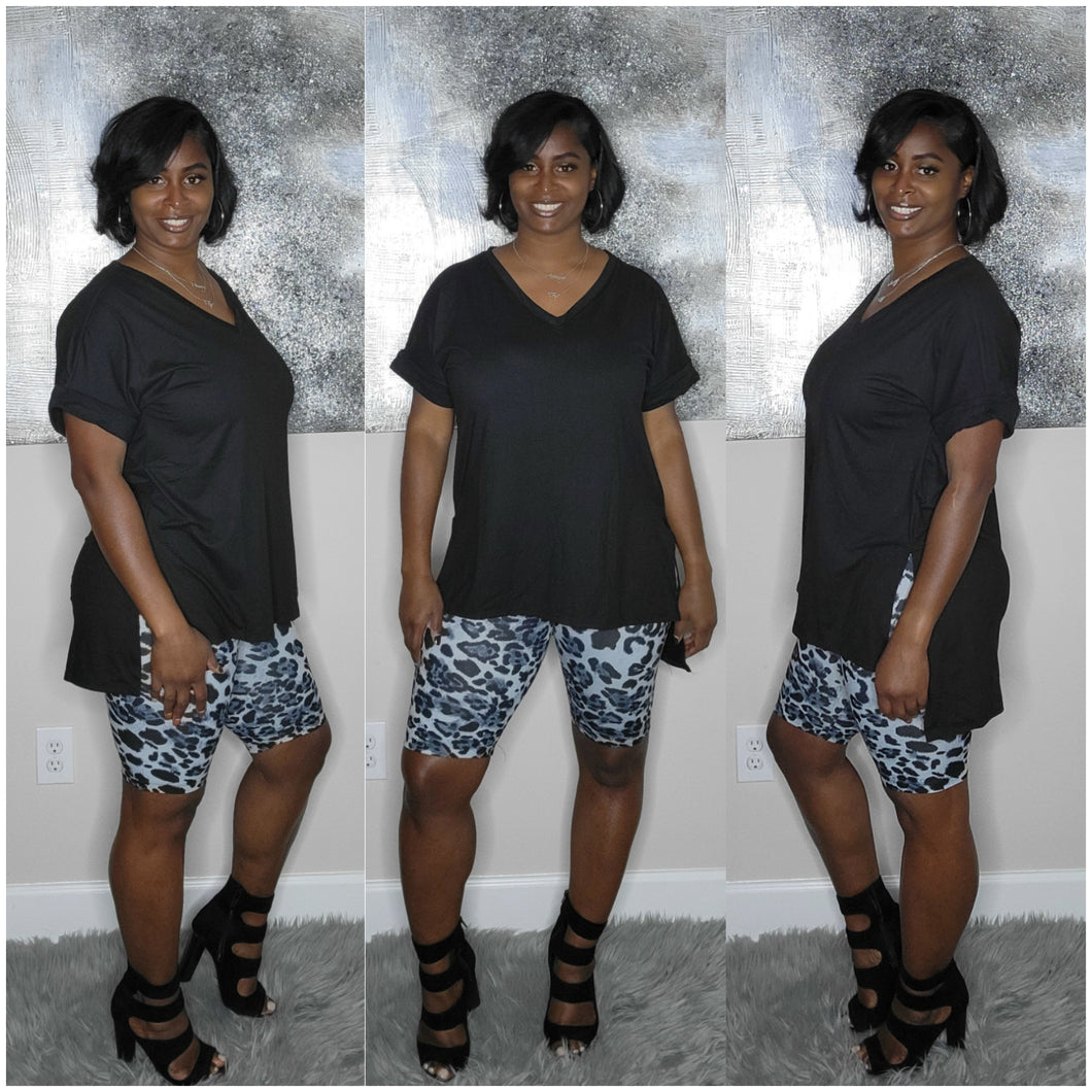 Gray leopard print biker shorts